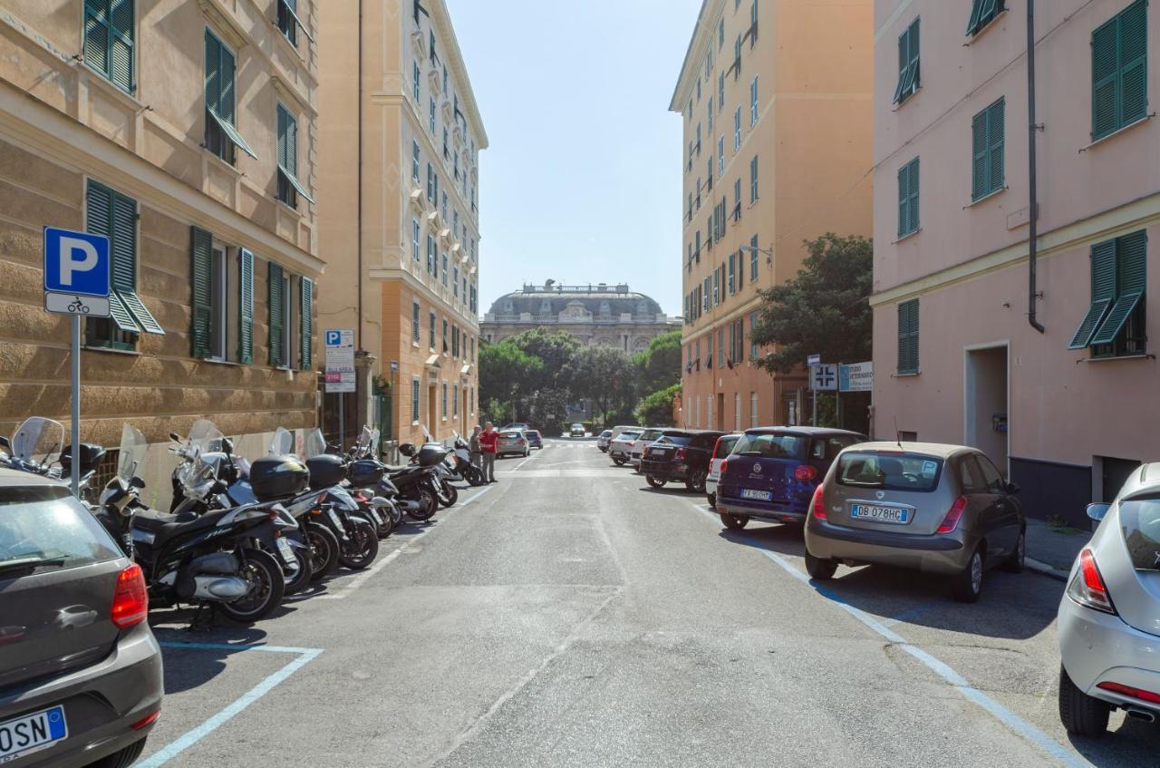 Joivy Spacious Family Apt For 4, In Carignano, Genoa Exterior photo